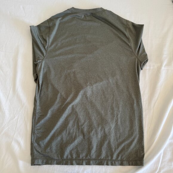 Vuori Strato Tech Tee Men’s Size Small Soft Performance Long Sleeve QTY 2 - Picture 4 of 4